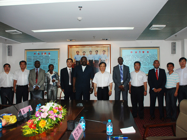 ��������(gu��)�����L(zh��ng)���켯�F(tu��n)